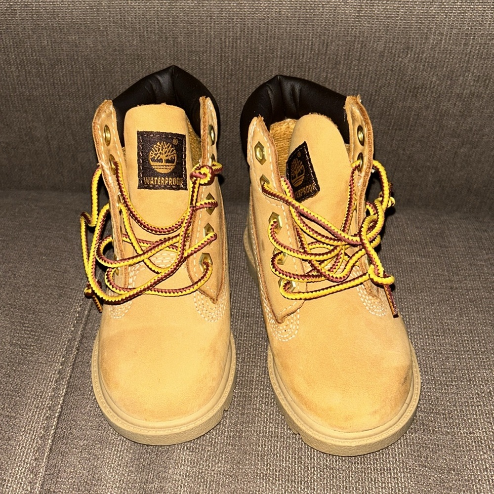 Boots - Picture 2 of 6